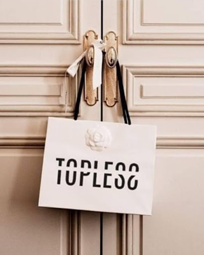 Topless Store - Visual
