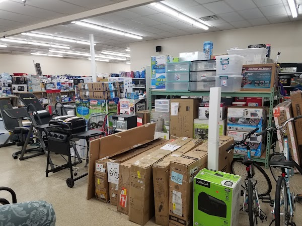 YN BARGAIN PLACE photo 1