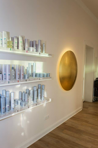 Salon Le Petit - Thumbnail
