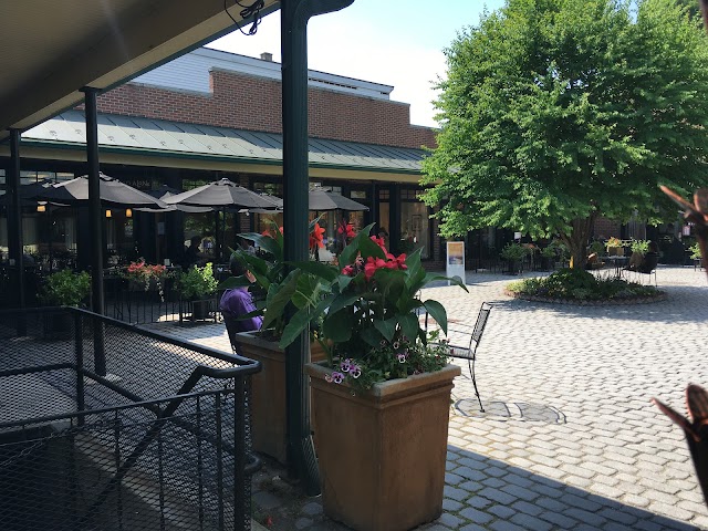 Rhinebeck Courtyard