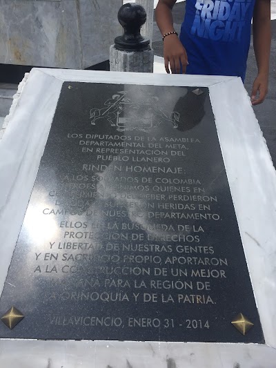 Photos of Monumento de los Heroes Caidos