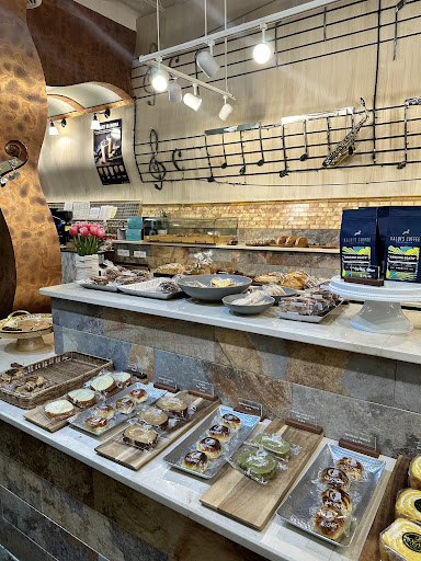 Cafe Mozart Bakery - Thumbnail