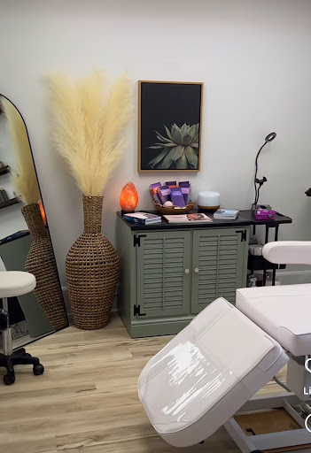 AgeWell Medicine & Aesthetics - Thumbnail