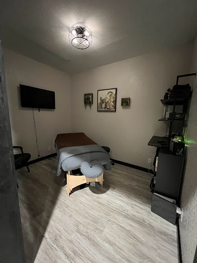 Wagon Wheel Chiropractic - Thumbnail