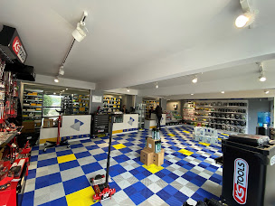 Photo n°3 de Flauraud Saint-Etienne à Saint-Étienne (Magasin de pièces automobiles)