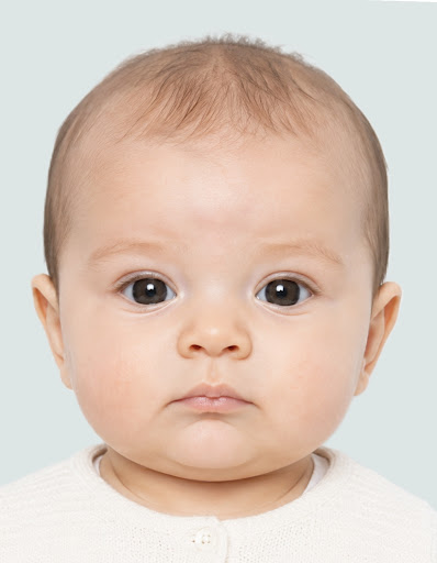 Petit rappel, nous effectuons des prises de vues pour les photos d'identité des enfants en bas âge, sur rendez-vous et à partir du 3ème mois de l'enfants. Le rendez-vous peut être fixer dans la journée et par téléphone. Merci d'avance de respecter cette consigne. 
