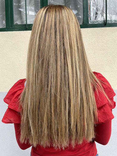 Terry & Leo Hair Snc