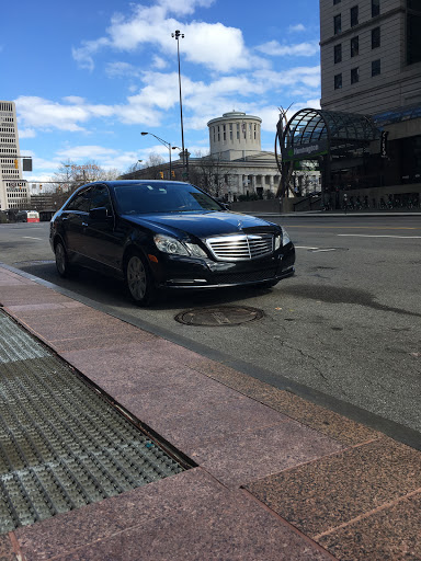 Pittsburgh Black Car - Thumbnail