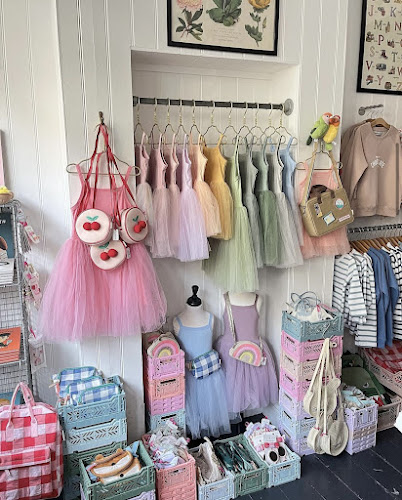 Reviews of Bob & Blossom in London - Clothing store