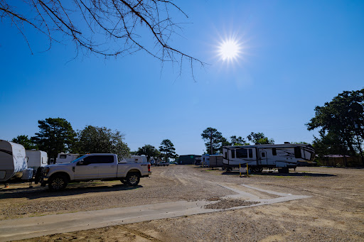GTL Paris RV Park Gallery - United States