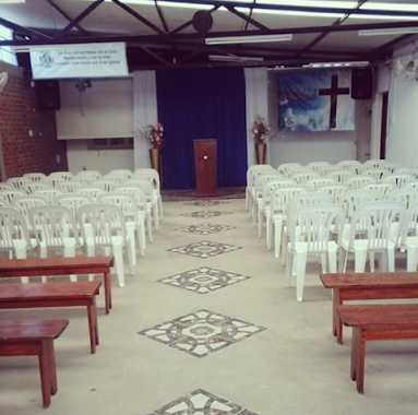 Iglesia Casa de Dios, Author: Carlita Coca