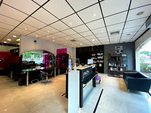 Photo n°2 de 33rd Avenue à Gournay-sur-Marne (Salon de coiffure)