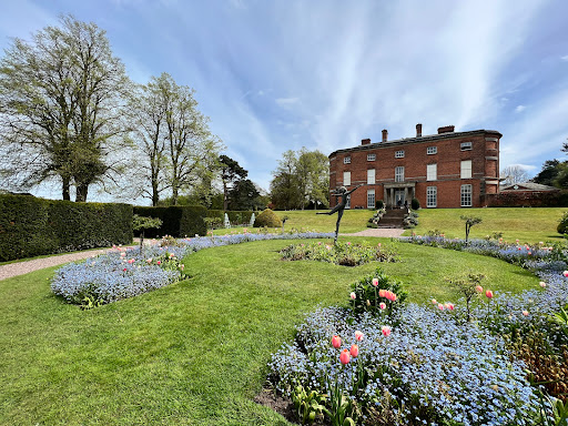 Rode Hall - Visual