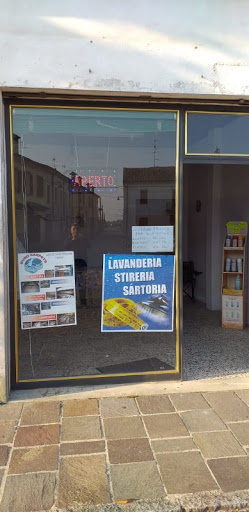 Lavanderia L'aquilone. Punto di Raccolta Gallery - Italy