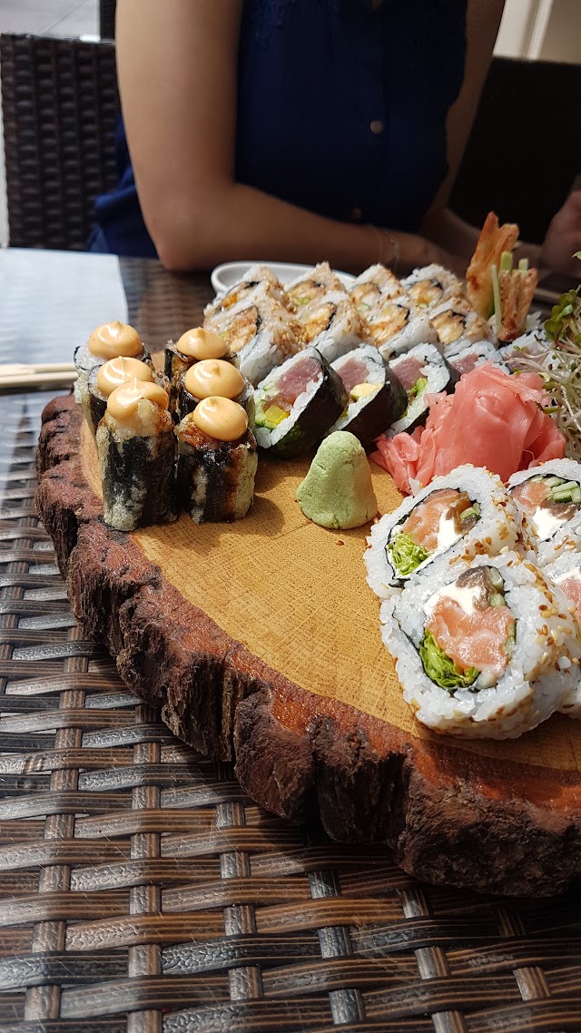 Ato Sushi