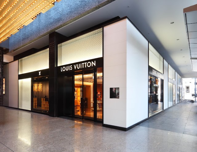 Mapstr - Shopping Louis Vuitton Melbourne Crown Southbank - Luxury