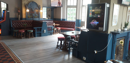 Dutton Arms - Visual
