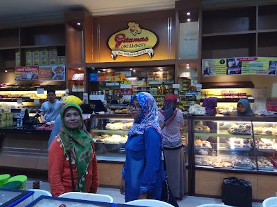 Photos of Toko Roti Gitamas