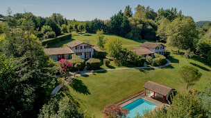 Photo n°21 de Les Villas d'Harri-Xuria - Location Grand Gîte Vacances avec Piscine Proche Plage 64 Pays-Basque à Saint-Pierre-d'Irube (Agence de location de maisons de vacances)