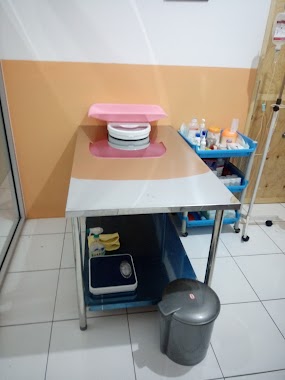 Praktek Drh. Citra Adha - Malmo Pet Care - Dokter Hewan & Pet Shop - Depok, Author: citra adha