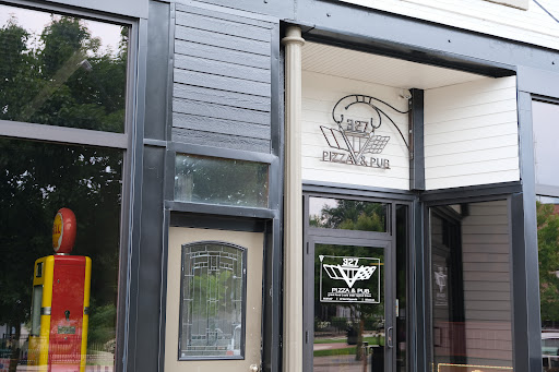 327 Pizza and Pub - Thumbnail