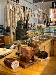 Photo n°45 de Épicerie Comptoir Mère Brazier à Lyon (Cave à vins)