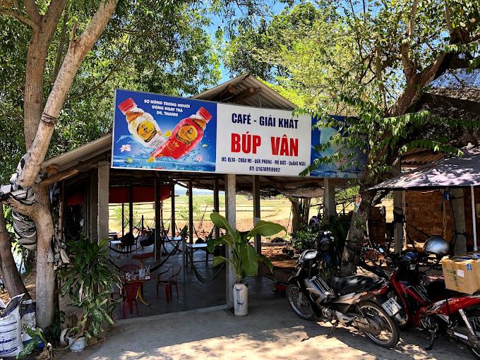 Cafe Võng Búp Vân