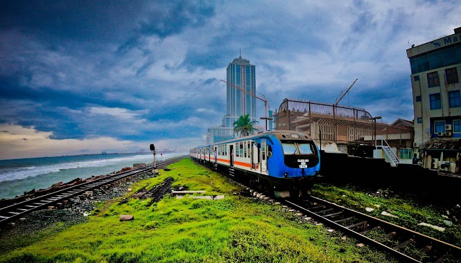 Kollupitiya Railway Station, Author: Ashintha M Wickrama