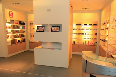 beauty-salon