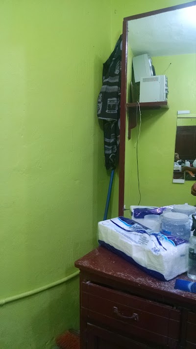 Photos of Peluqueria Fracni