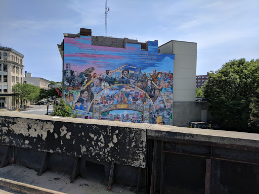 Market St @ Commuter Rail Gallery - United States