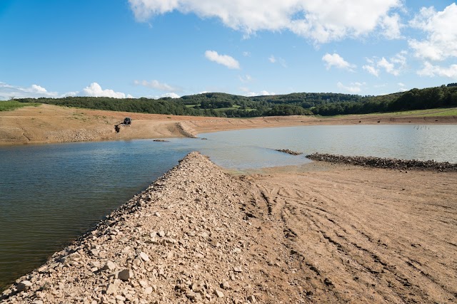 Lac de Pannecière