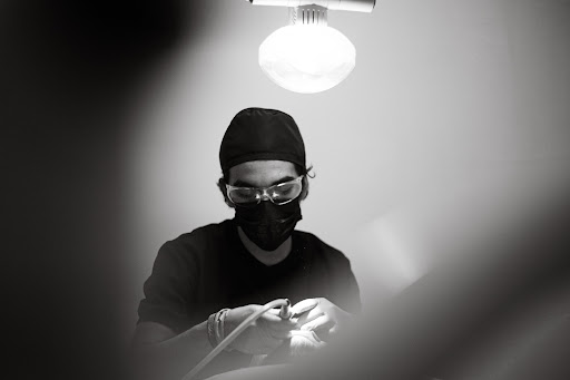 The Black Dental - Thumbnail