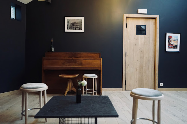 Comentarii opinii despre Le Cercle