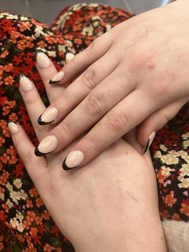 H.Queens Nails - Thumbnail