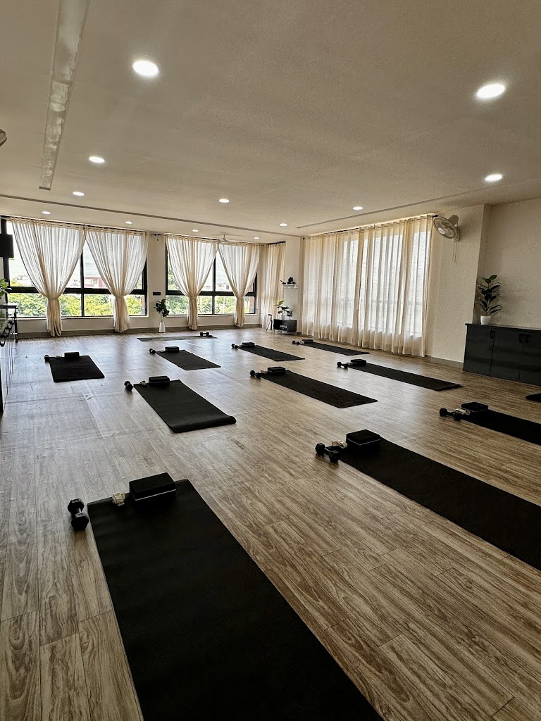 Divine Yoga Studio