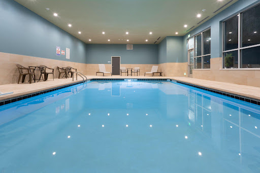 Holiday Inn Express & Suites Firestone - Longmont, an IHG Hotel - Thumbnail