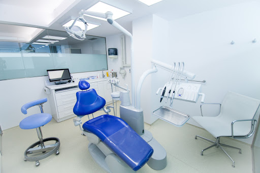 Clínica Dental Doctor Sitges 🦷 𝘿𝙚𝙣𝙩𝙞𝙨𝙩𝙖 𝙈𝙖𝙣𝙧𝙚𝙨𝙖