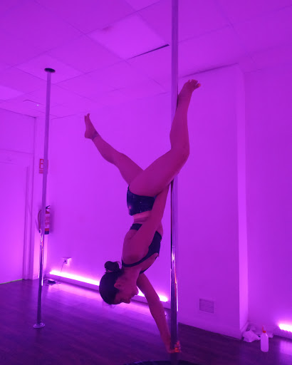 Pole Dance - Pole Fitness Granollers - Thumbnail