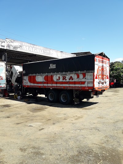 Photos of Lubricadora Magro