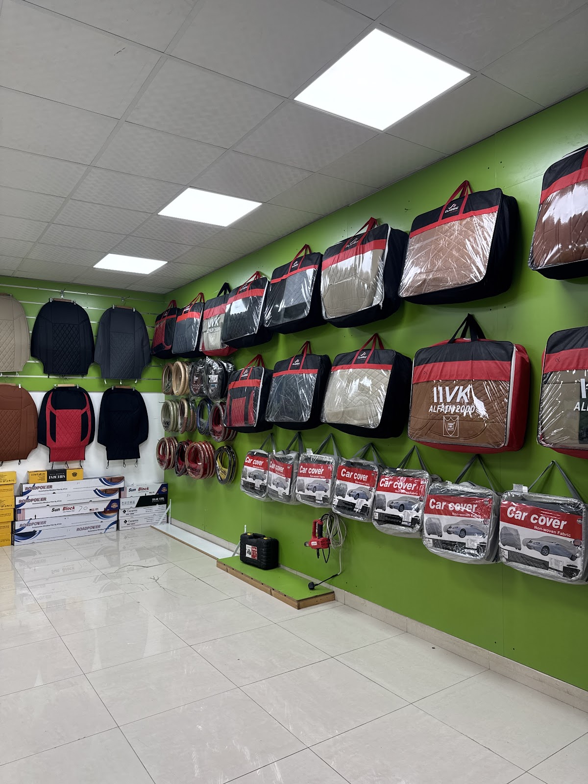 شباب النور لزينة السيارات - صورة 3