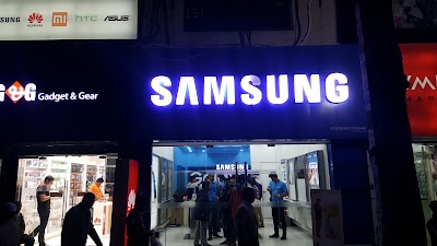 Photos of Samsung Smartphone Ćafe