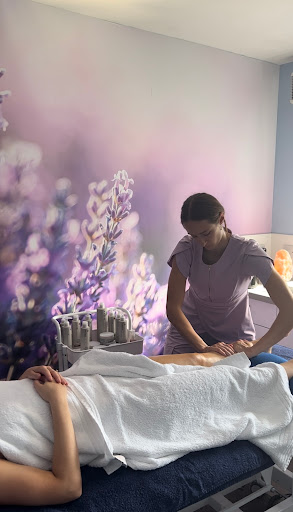 Living Well With Milly - Massage Therapy