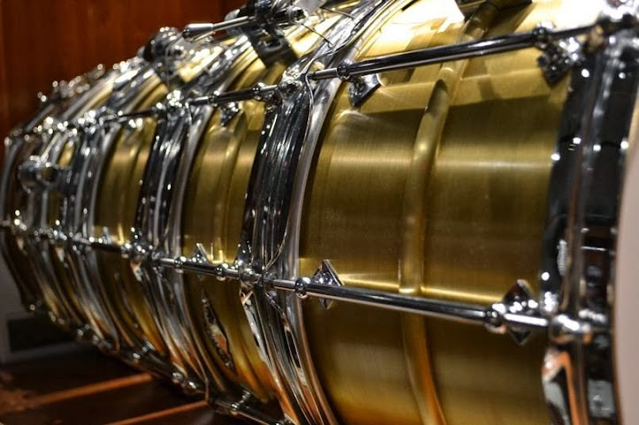 Good Hands Drum Shop by null