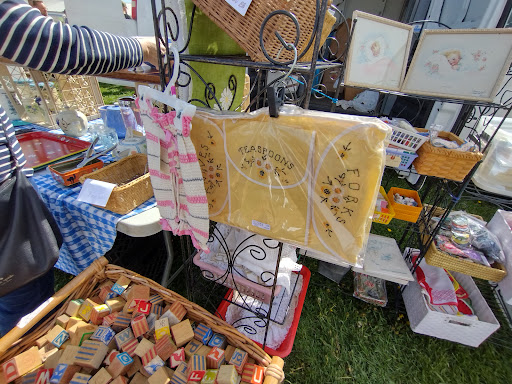 Elkhorn Antique Flea Market - Thumbnail