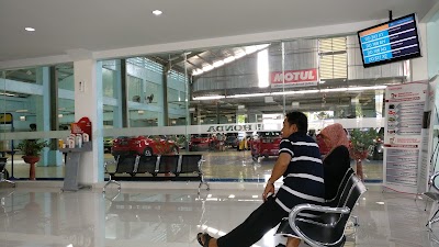 Photos of Sales Honda Makassar : Abang