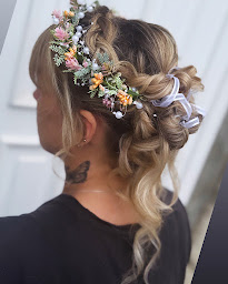 Photo n°19 de Les ciseaux de Maéva à Montpon-Ménestérol (Salon de coiffure)