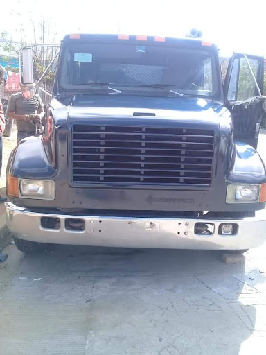 ". " Madrid ". Carrocería y pintura. - Thumbnail