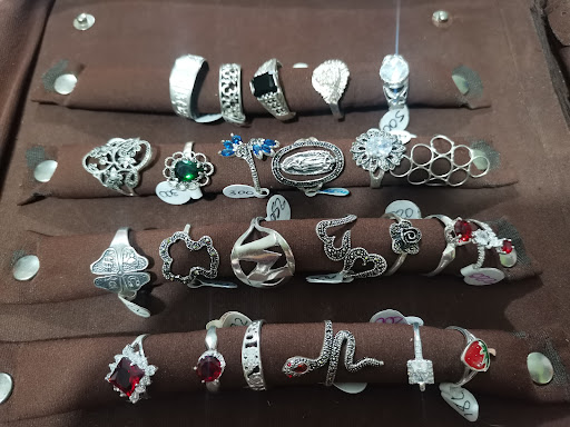 ADELA MATICES - Thumbnail