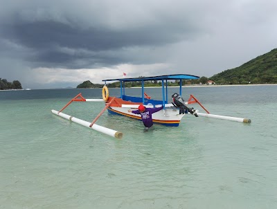 Photos of Gili Kedis
